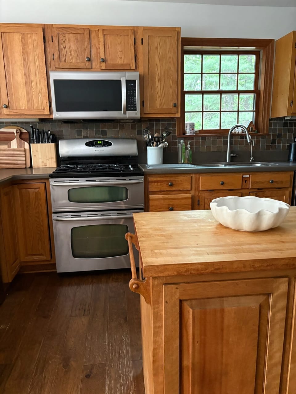 The kitchen is well-equipped and spacious.