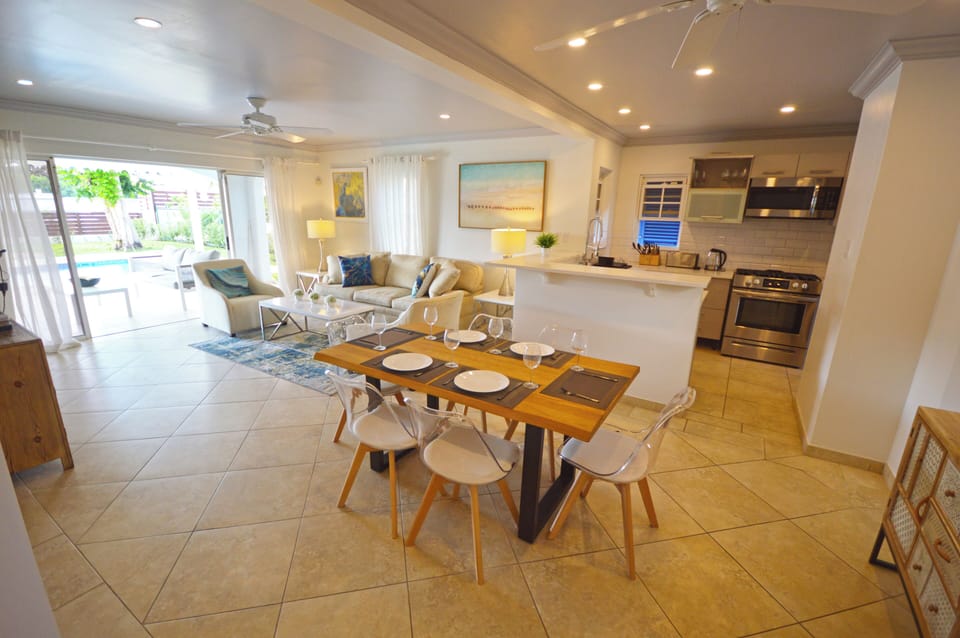 Open plan dining area