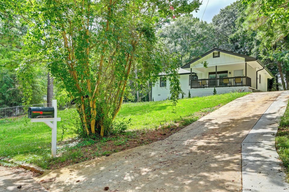 Decatur Vacation Rental | 3BR | 2BA | 1,089 Sq Ft | 2 Steps to Enter