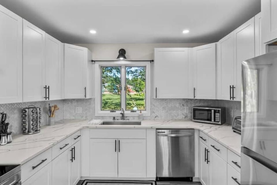 Wide and spacious kitchen perfect for home-cooked meals for family!