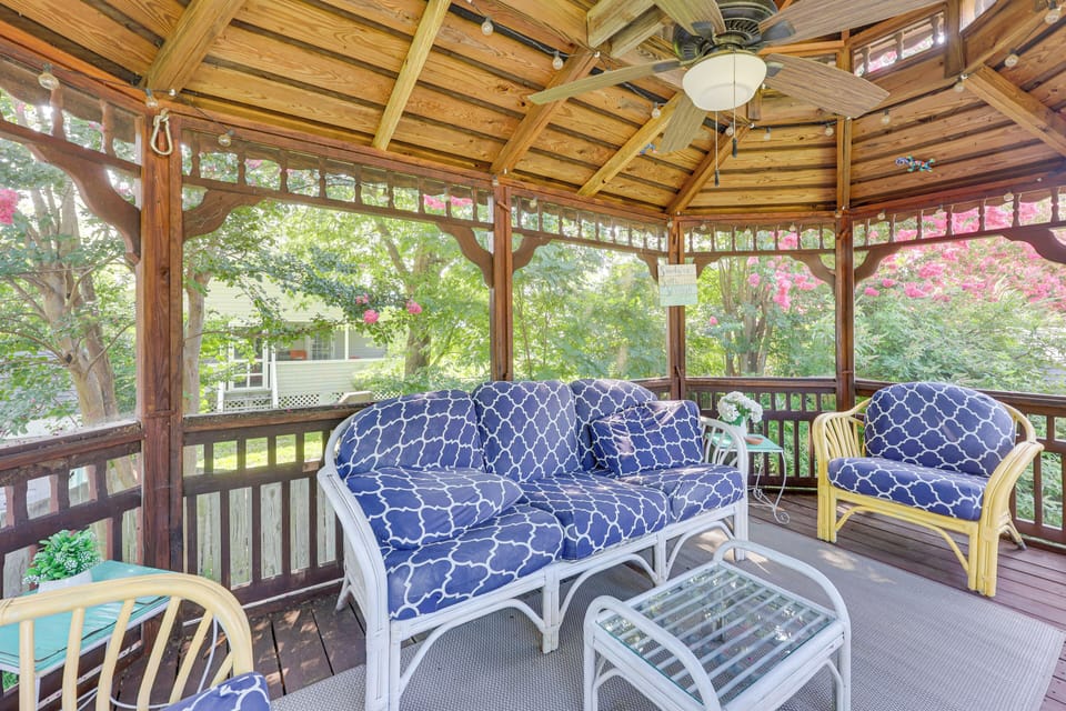 Gazebo | Outdoor Lounge Seating