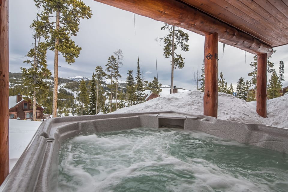 Enjoy the views from the hot tub | Exterior