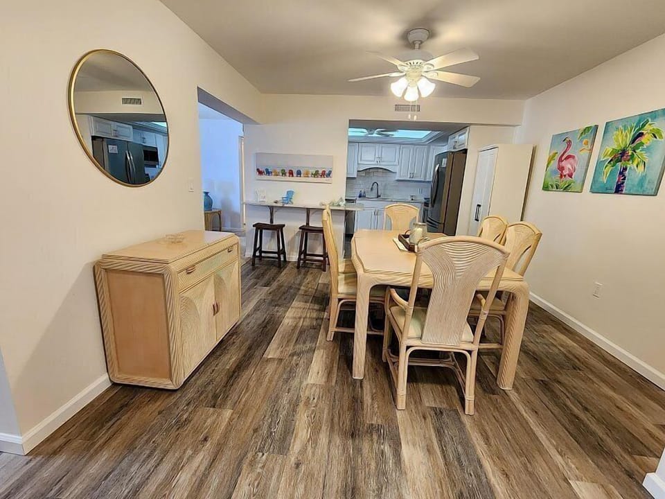 Dining Room 1