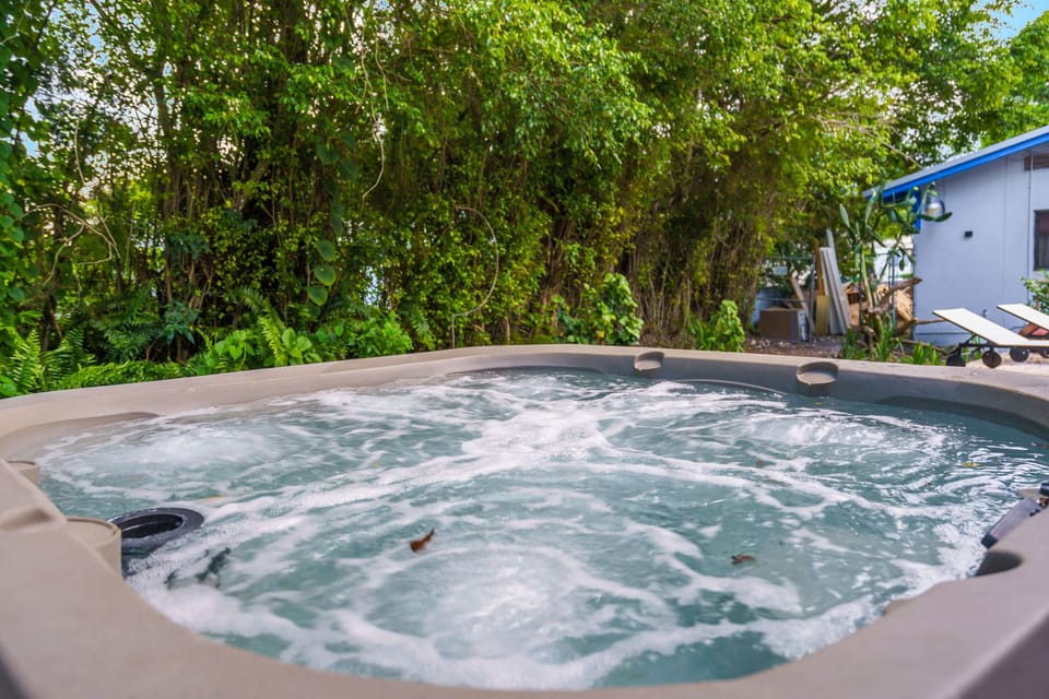 Outdoor spa tub