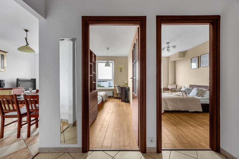 52 m2 Apartment Perfect for 5 | Book Now with RENTUJEMY.COM