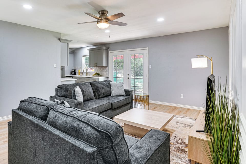 Living Room | Cable TV | Single-Story Home