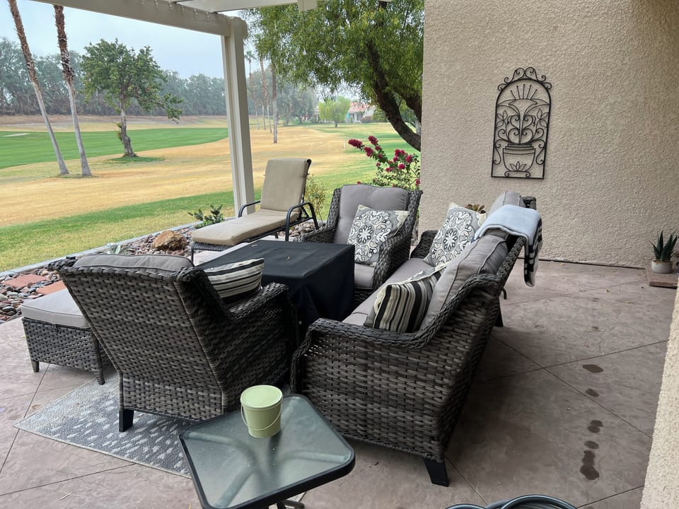 Perfect seating area, fire table & lounge