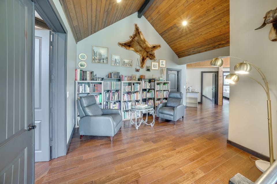 Loft Library | 2nd Floor