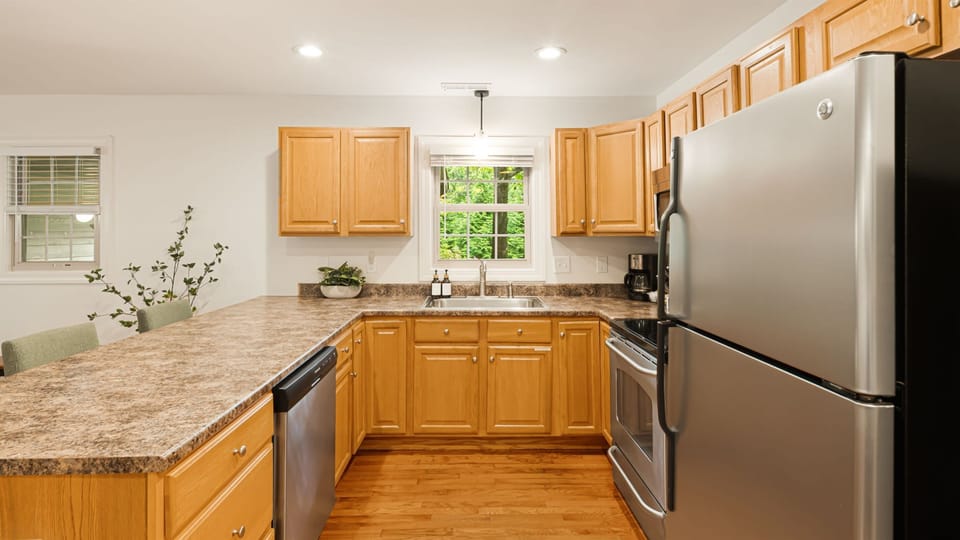 Whether you're here for 2 days or 10, the dishwasher, full-size fridge, and electric range allow you to make real meals with real food in a snap.