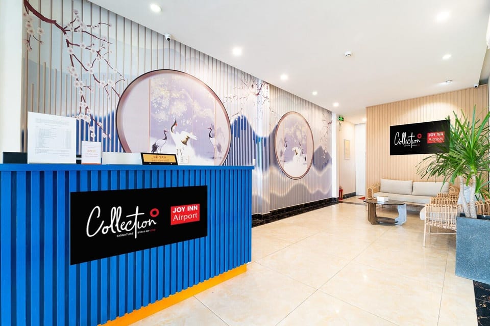 Entrance / Reception