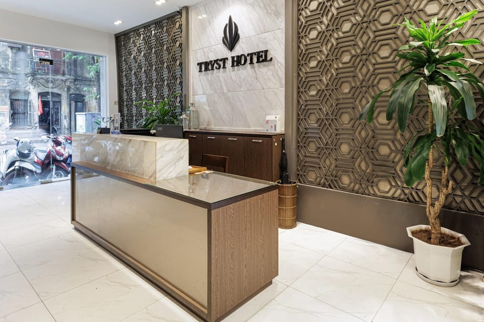 Entrance / Reception