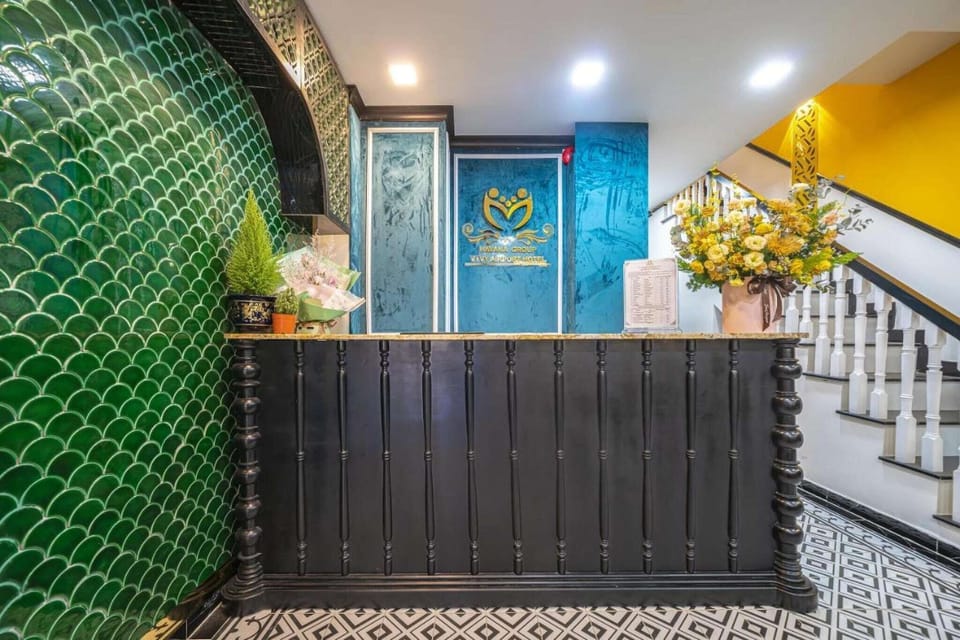 Entrance / Reception
