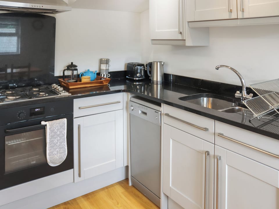 Kitchen | Dolphin, Trearddur Bay