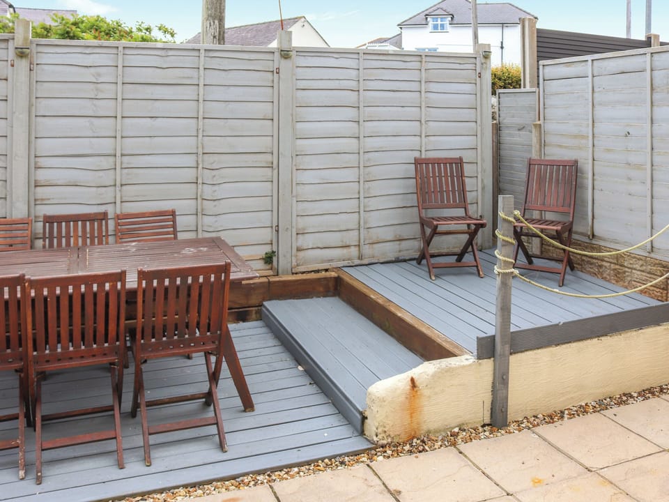 Outdoor | Dolphin, Trearddur Bay