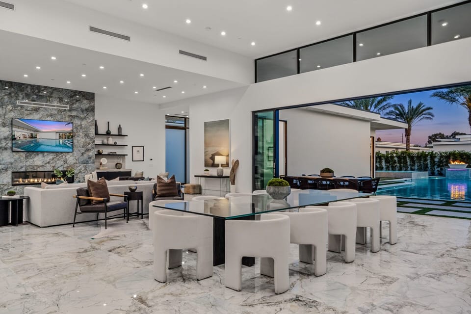 Lobby.