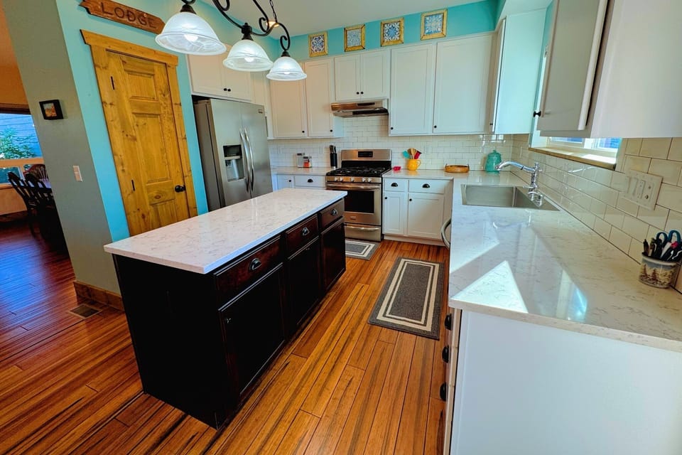 Stay in and make a meal using this well-appointed kitchen.