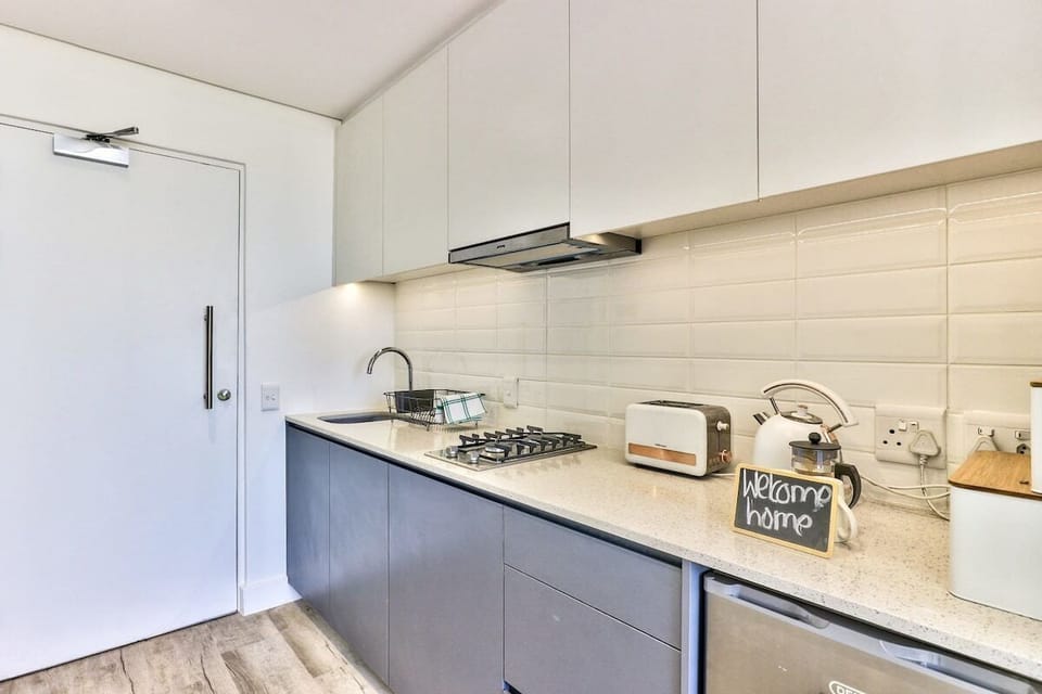 Patio mountain-views  Pool+BBQ (2379)