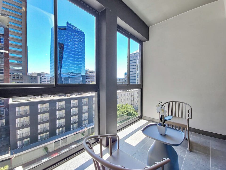 Sophisticated Studio Apartment in Heart of CBD (4658)