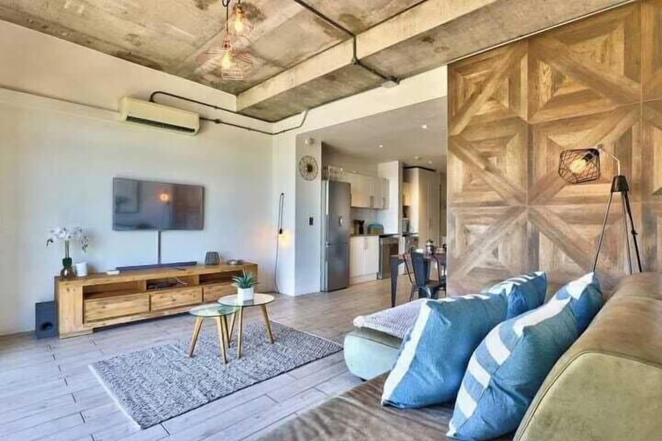 Stylish apartment with Atlantic Ocean views! (7203)