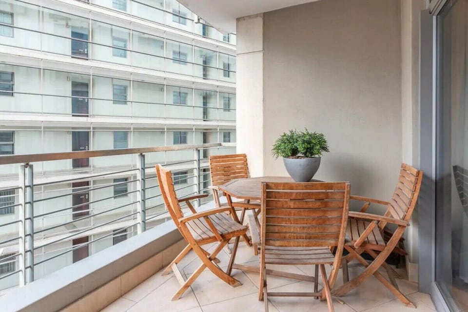 Family recoup apartment with pool + wifi (8044)
