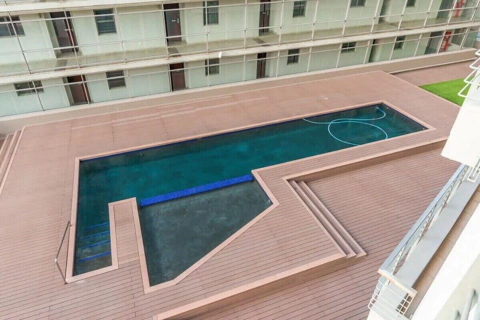 Family recoup apartment with pool + wifi (8043)