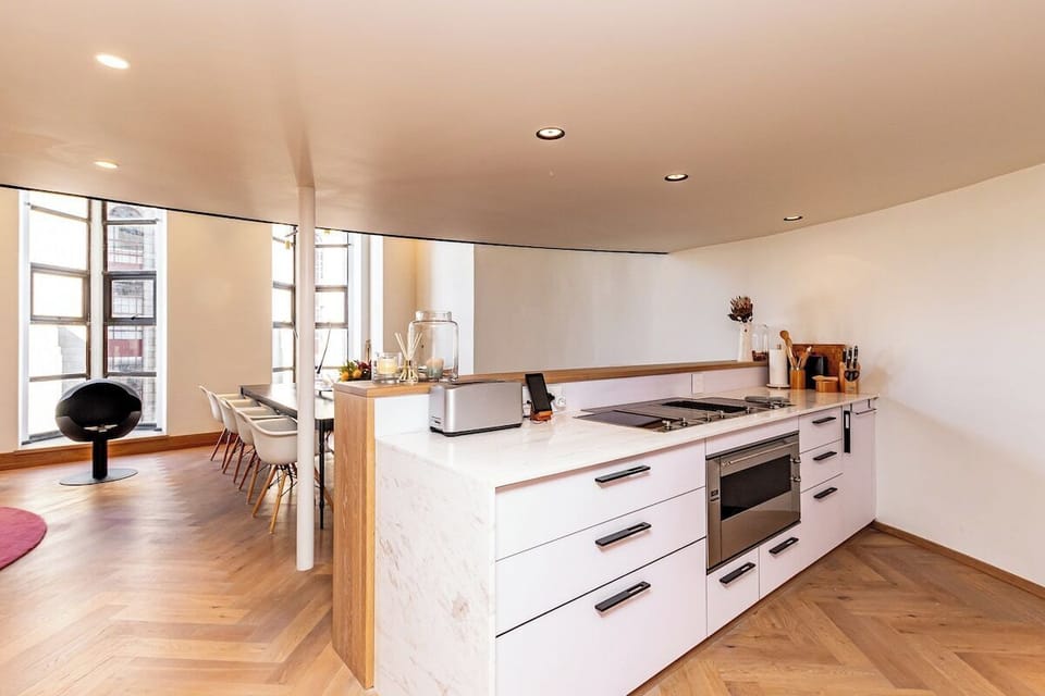 Modern, fully kitted out kitchen with all the gadgets you could wish for!