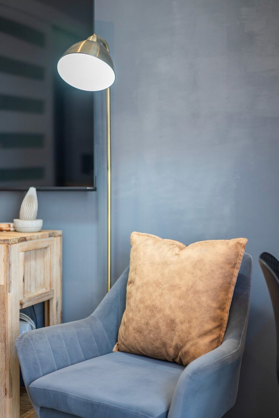 Stylish Green Point Apartment (11978)