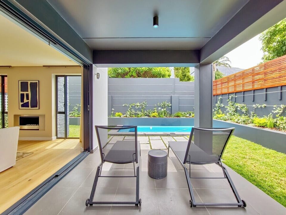 Luxurious Family home in Newlands with Pool (12759)