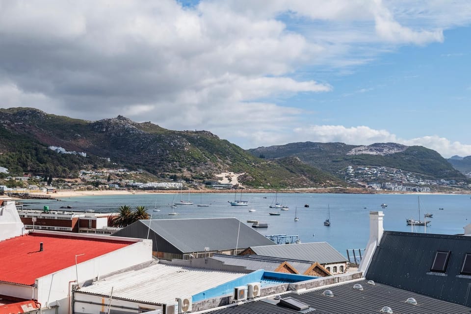 Cozy Loft Room in Boutique Hotel Simon's Town (20537)