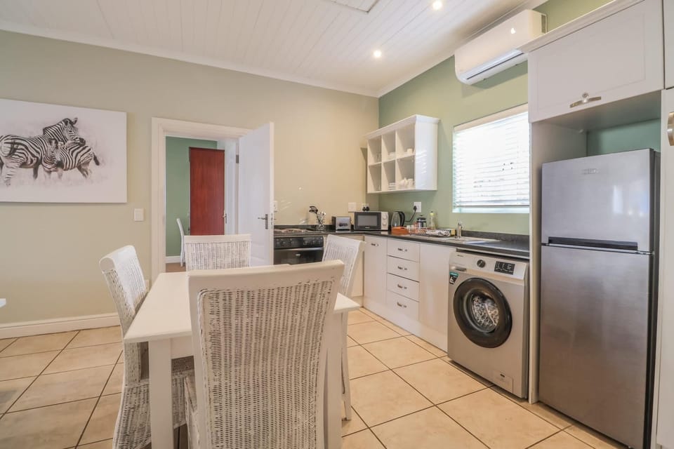 The Dunes Coastal Retreat  Pool & Beach Access (21504)