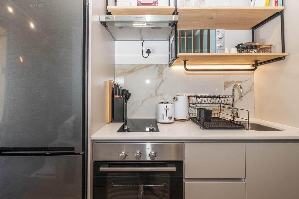 Modern Studio at Eighty2 on M, Sea Point (24031)