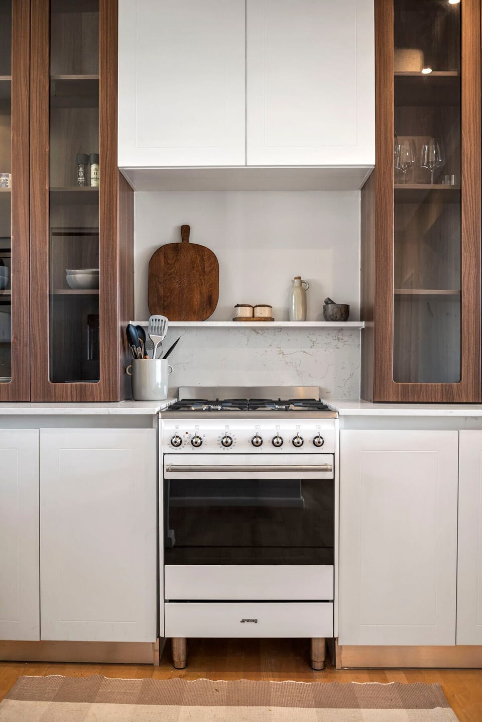 Green Point 8th-Floor Stay with Stunning Views (31606)