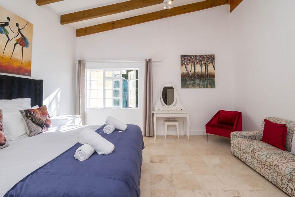Private 1 Bed Suite at Yalwa House with Pool (27597)