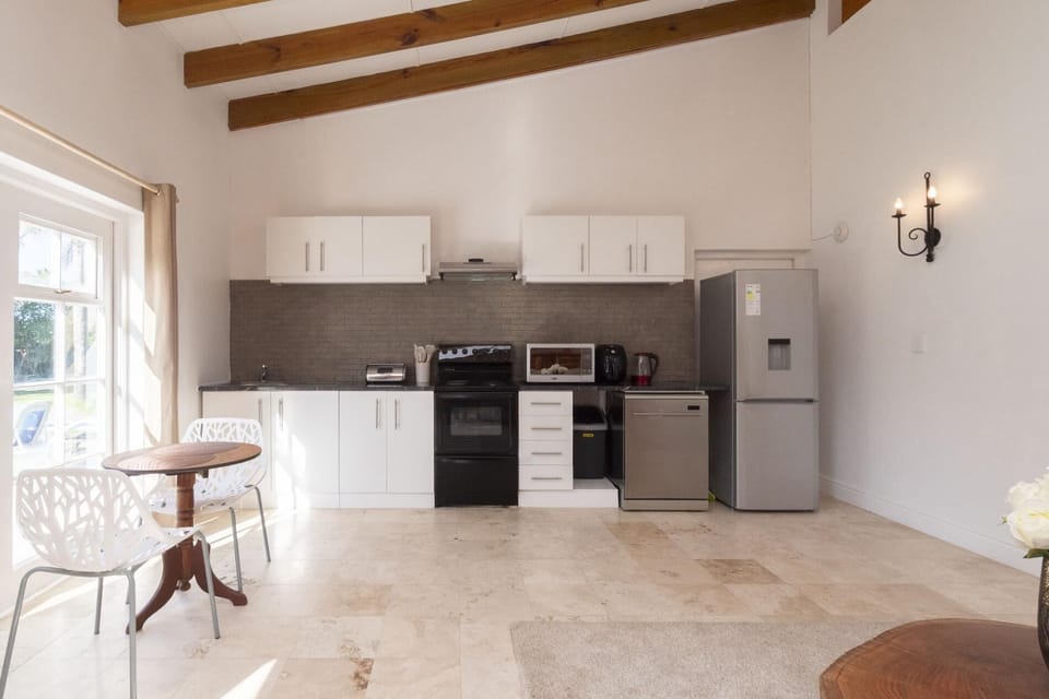 Private 1 Bed Suite at Yalwa House with Pool (27602)
