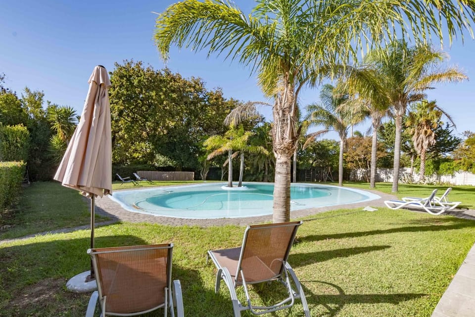 Private 1 Bed Suite at Yalwa House with Pool (27604)