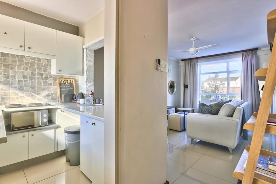 City Studio - Central & Convenient Location (28535)