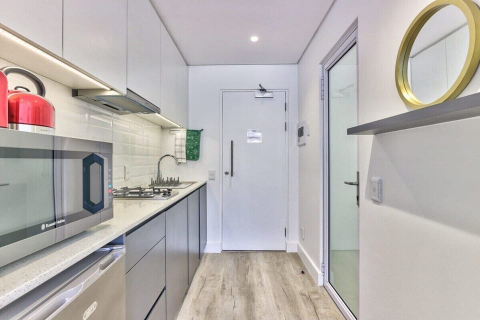 Mountain Views Studio In an Artistic Neighborhood (4297)