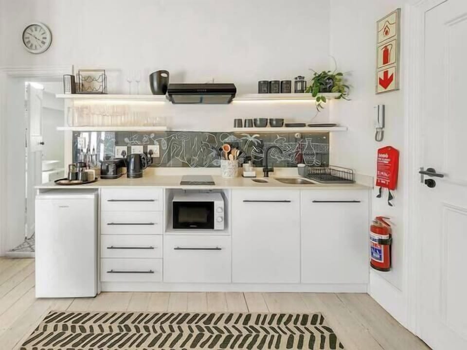 Stunning 1 bedroom apartment in Observatory (7648)