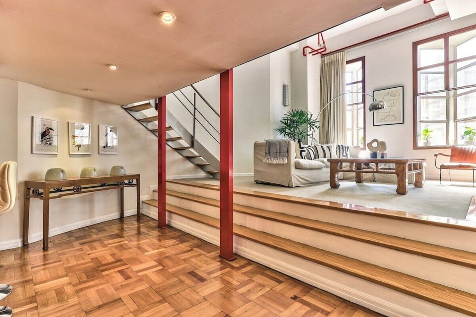 Luxury Cozy Gem in the Heart of the CBD (9191)