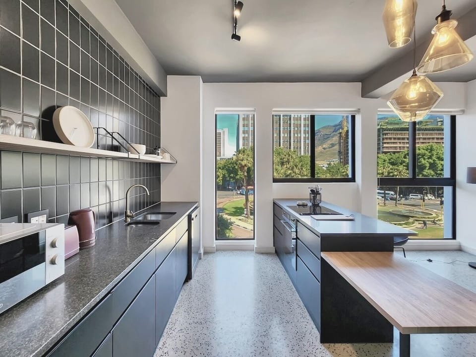 Stylish Studio in the Heart of CPT (28216)