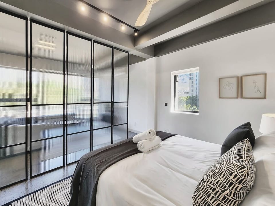 Stylish Studio in the Heart of CPT (28226)