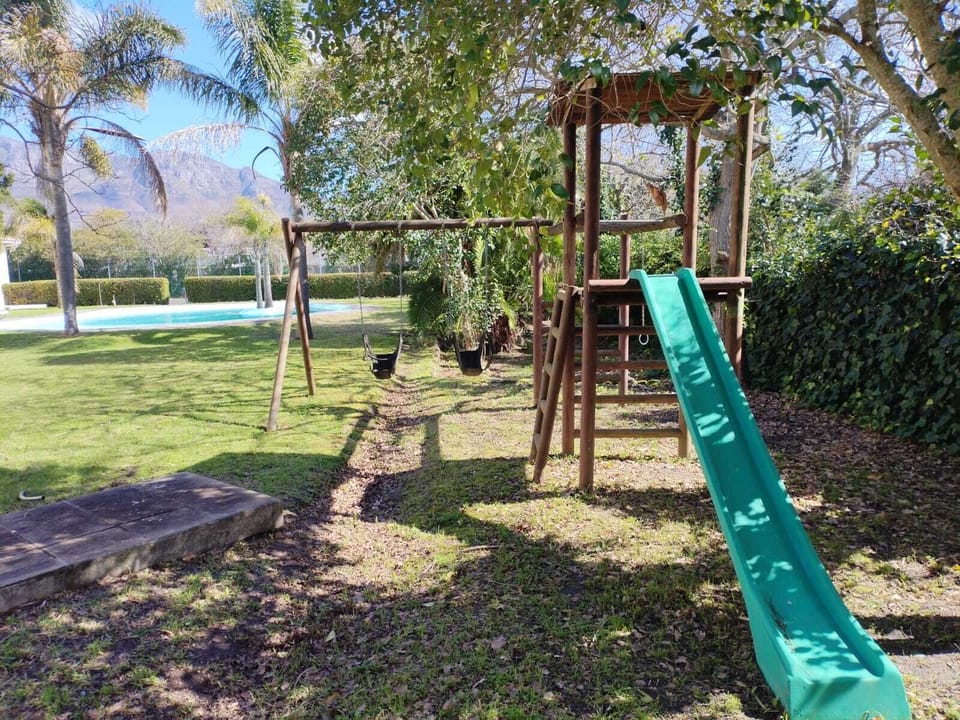 Yalwa House - 2Bedroom Suite, Pool & Tennis Crt (29625)