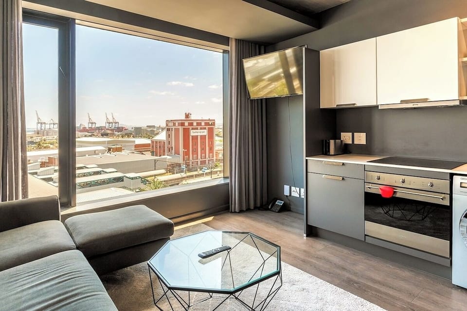 Trendy Woodstock Apartment with Pool & Gym Access (30854)