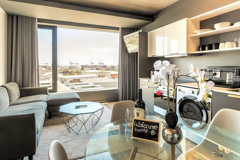 Trendy Woodstock Apartment with Pool & Gym Access (30855)
