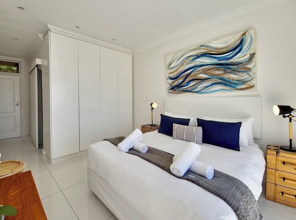 UPSTAIRS BED