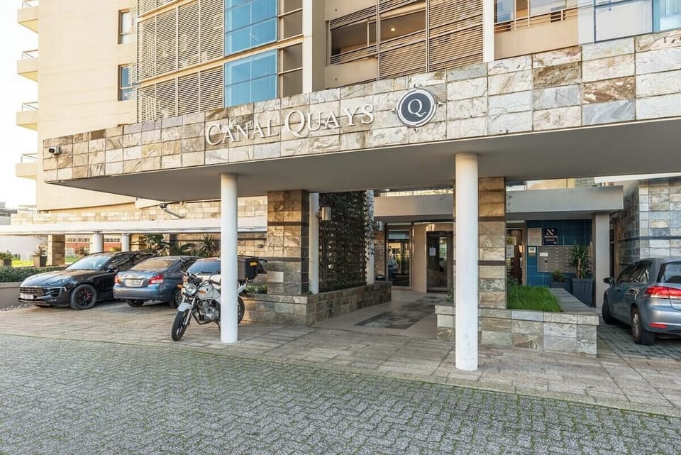 Apartment building