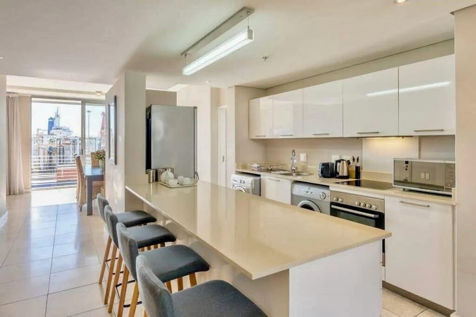 2BR Family Apartment near Waterfront (36822)