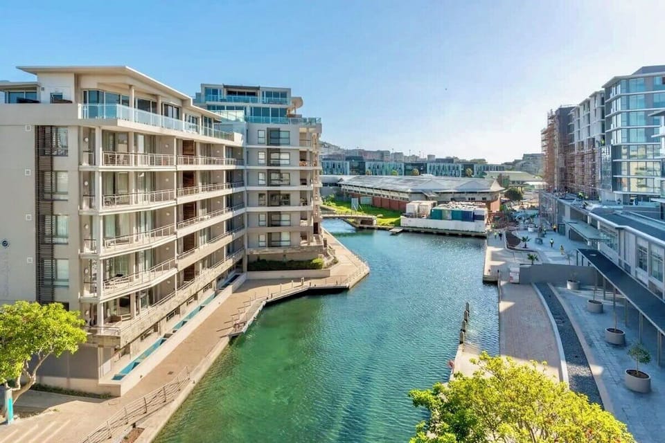 2BR Family Apartment near Waterfront (36835)