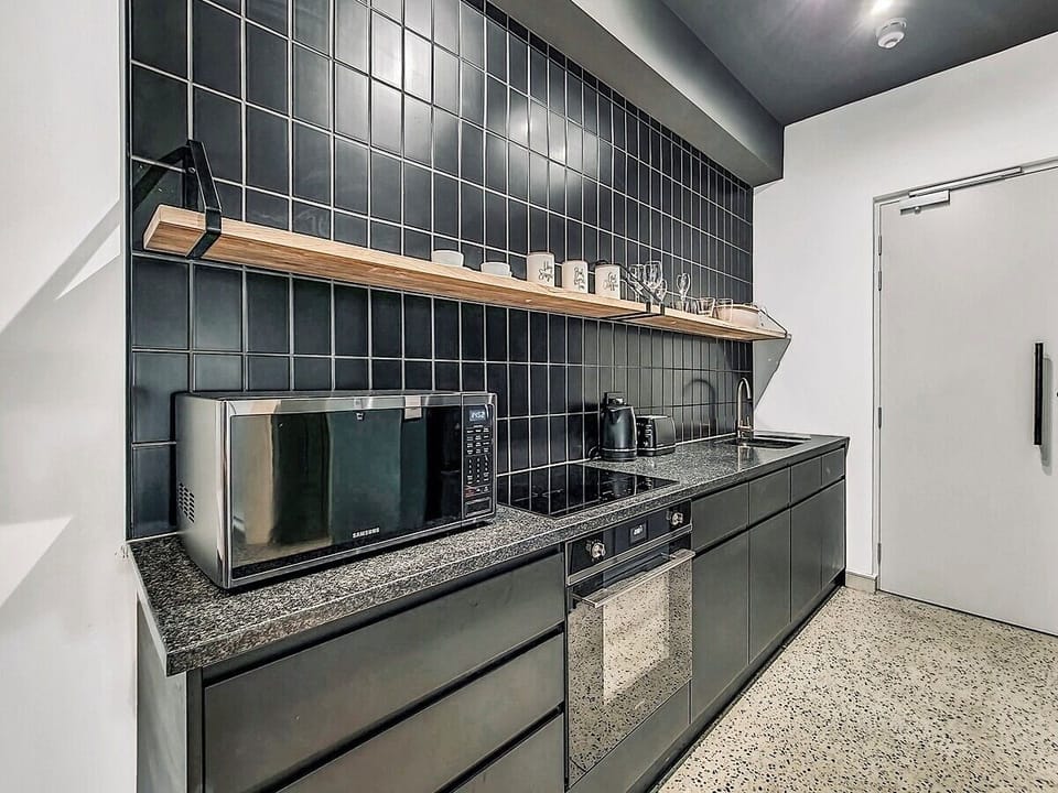 Central City Gem – Ideal for Solo Travelers (28592)