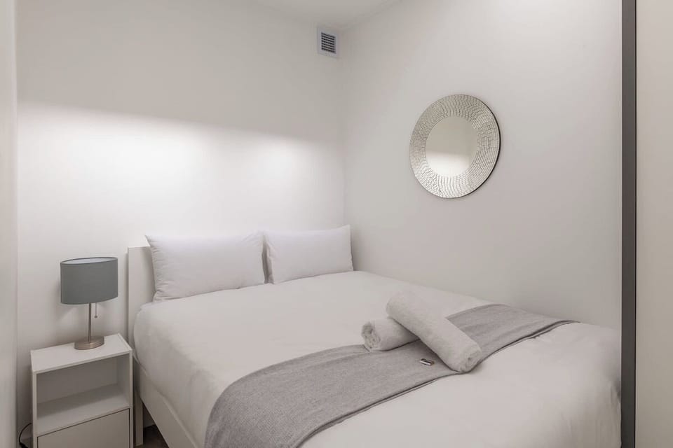 2-Bedroom with Pool & Table Mountain view (21895)